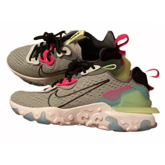 Women Nike React Vision “Grey Pink Prime” - Picture 1 of 7